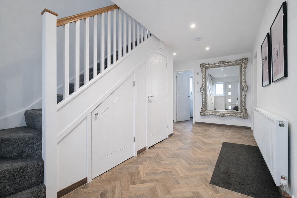 Property photo 3 of 36