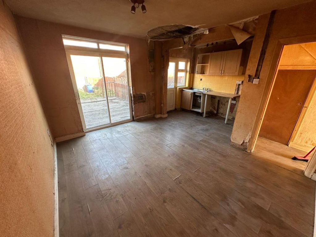 Property photo 2 of 10 Image 2