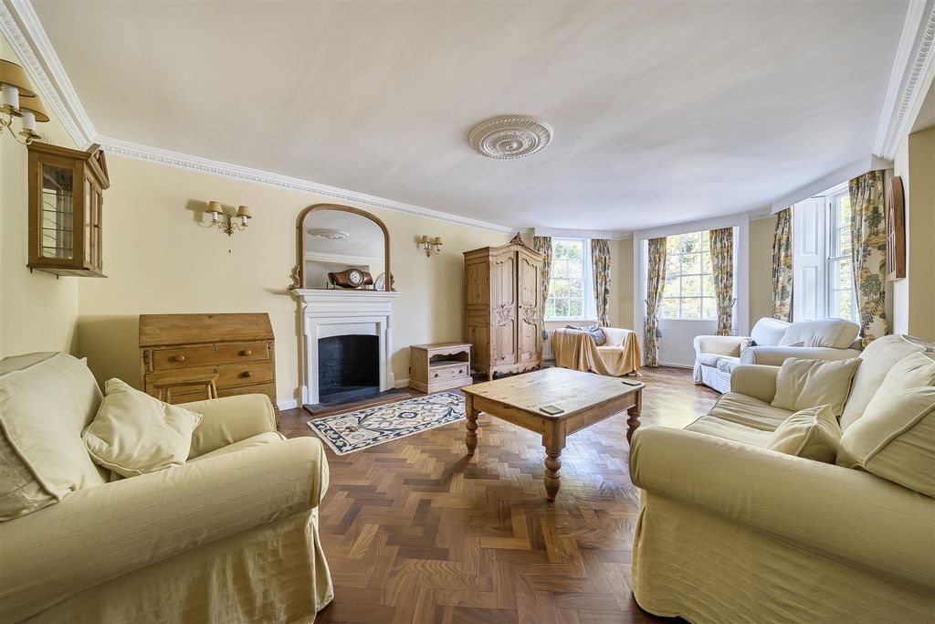 Property photo 3 of 20 1359255-3-68Dbc68Aefc58.Jpg