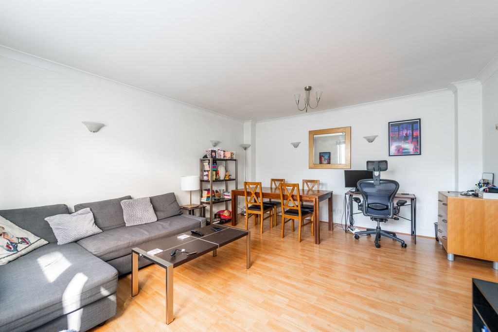 Property photo 1 of 8 Mba06011