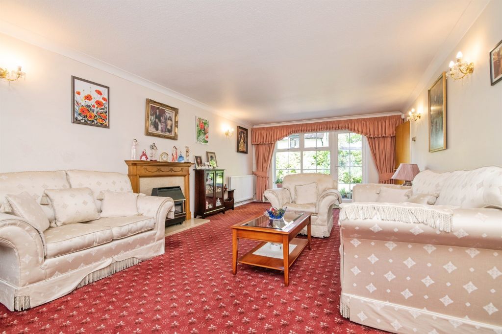 Property photo 2 of 23