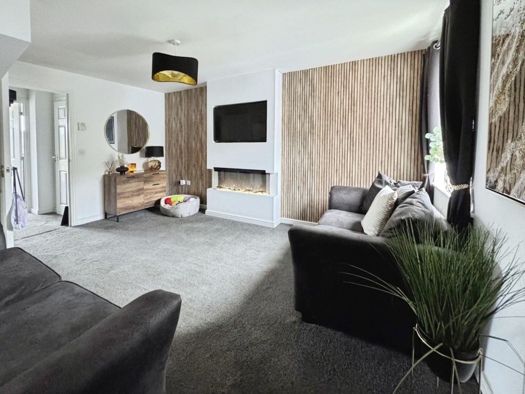 Property photo 2 of 10 Pbox-Living_Room-335131.Jpg