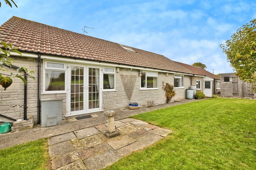 Property photo 2 of 19
