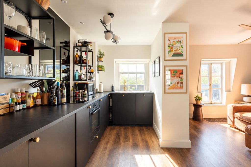 Property photo 3 of 11 Kitchen 2.Png