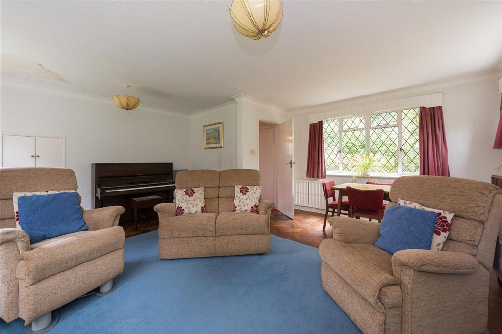 Property photo 3 of 23