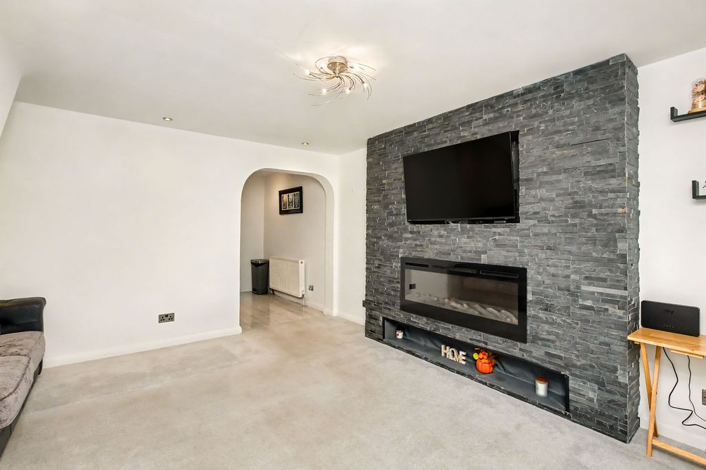 Property photo 3 of 12 Property Image 3