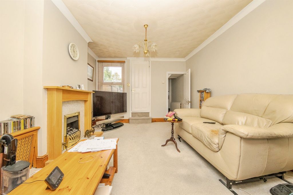 Property photo 3 of 10
