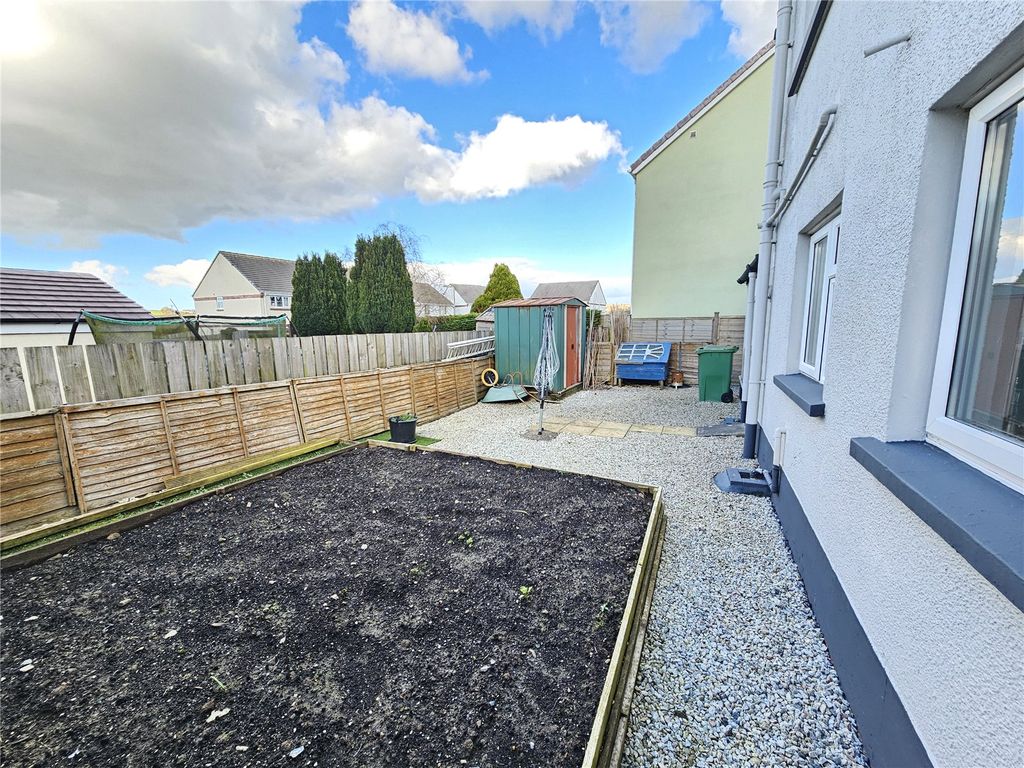 Property photo 2 of 15 Picture No. 11