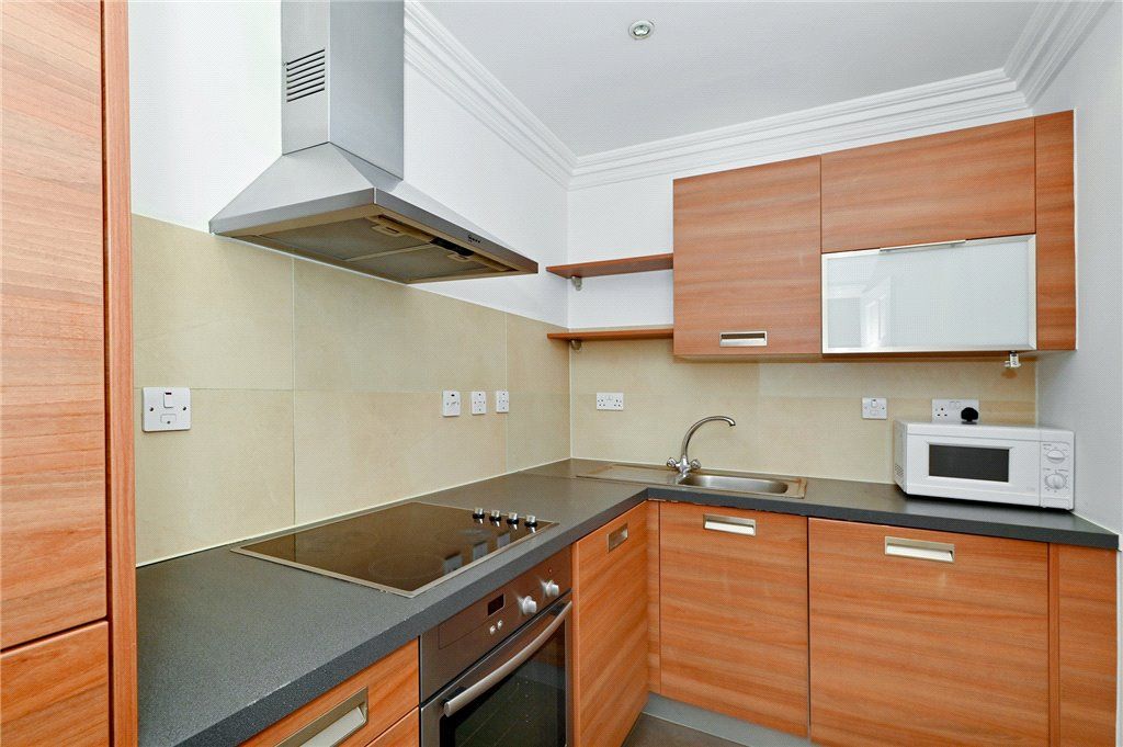 Property photo 2 of 13 Picture No. 24