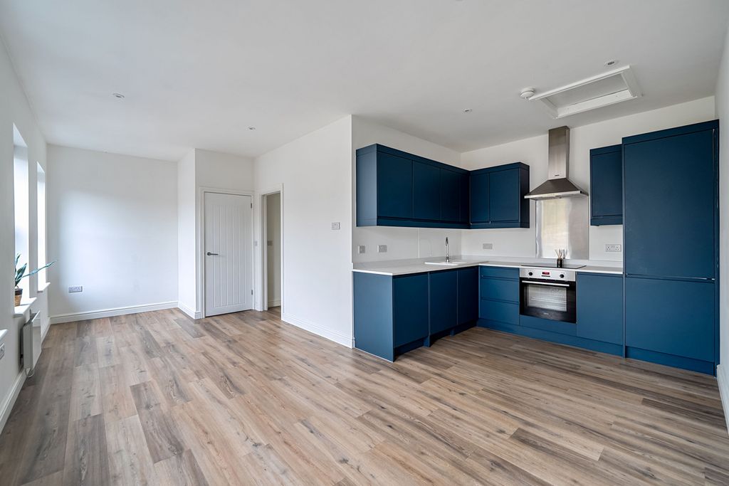 Additional image 8 of 2 bed flat for saleHigh Street, Bristol BS35