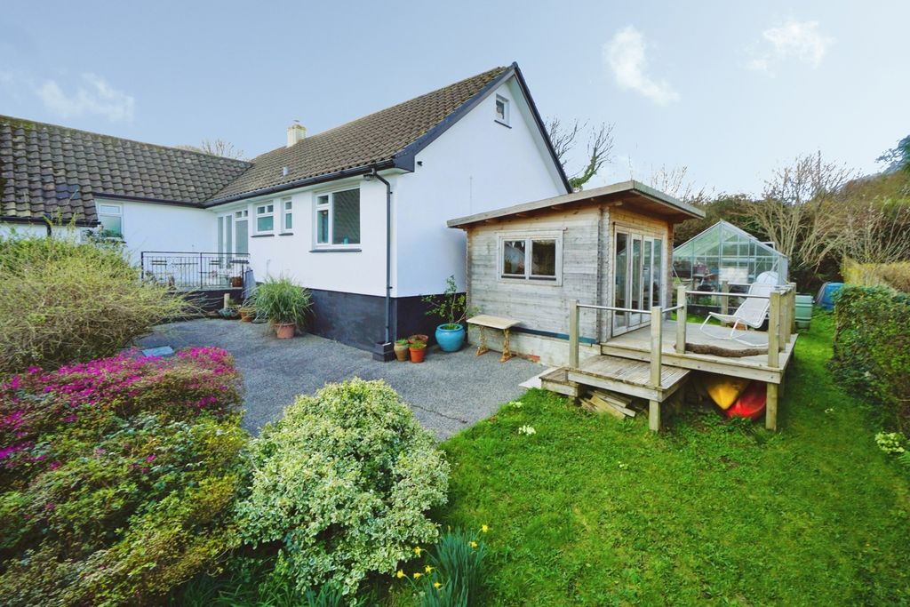 Property photo 3 of 18 Pbox-Img.Jpg