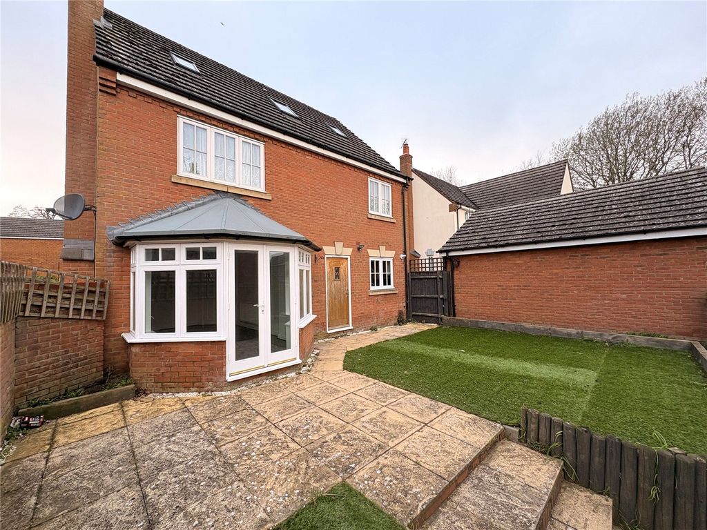 Property photo 2 of 26 Picture No. 03