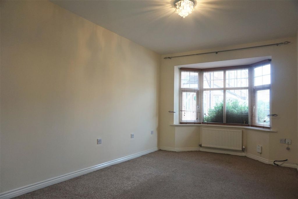 Property photo 2 of 8 Picture No. 06