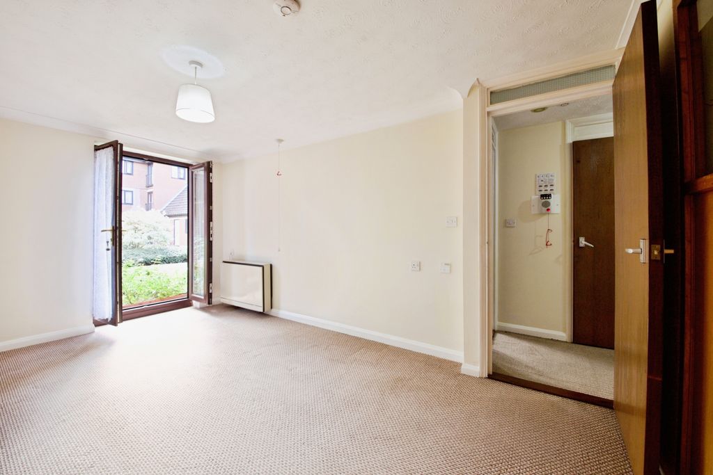 Property photo 2 of 15