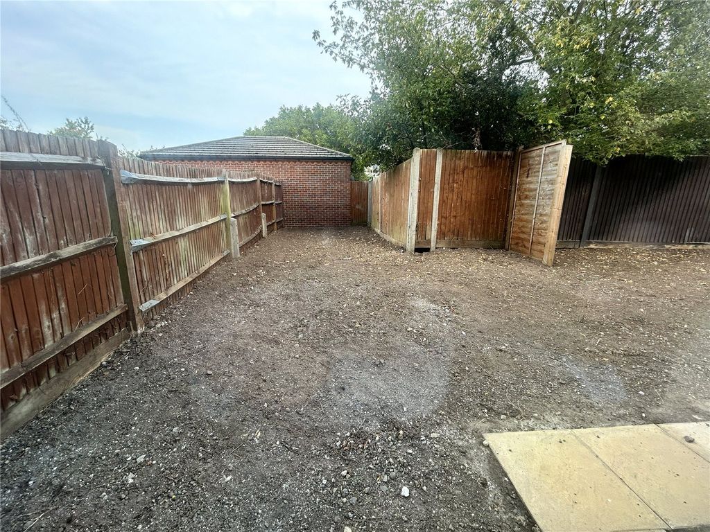 Property photo 3 of 17 Picture No. 15