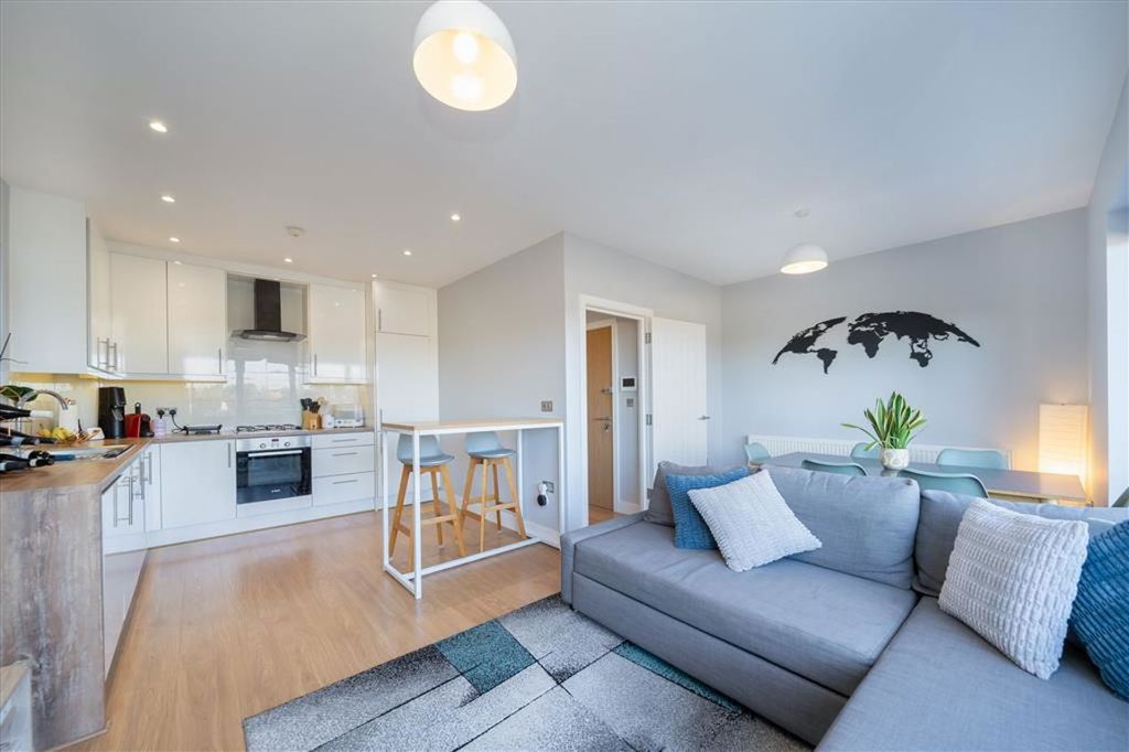 Property photo 3 of 6