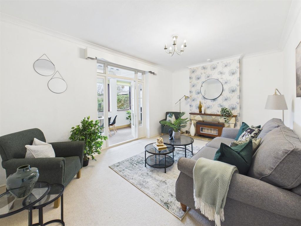 Property photo 2 of 18 Cam05080G0-Pr0294-Still013.Jpg