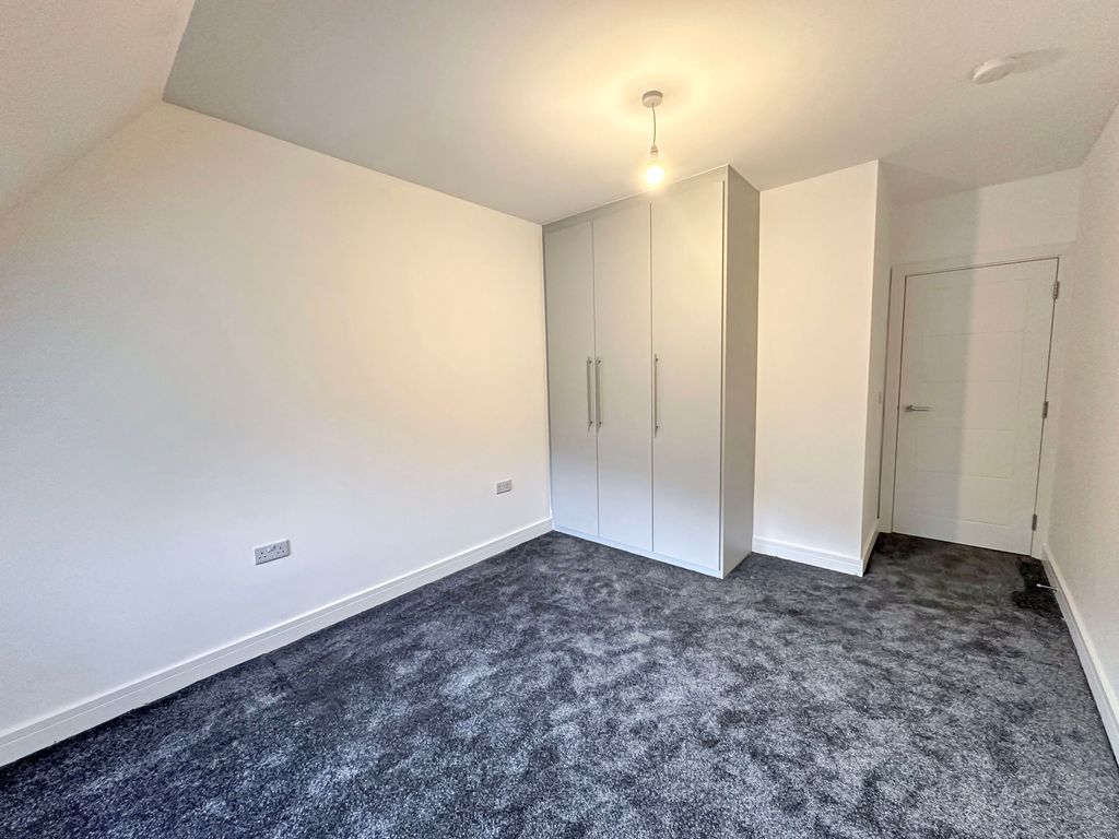 Property photo 3 of 13 Photo 6