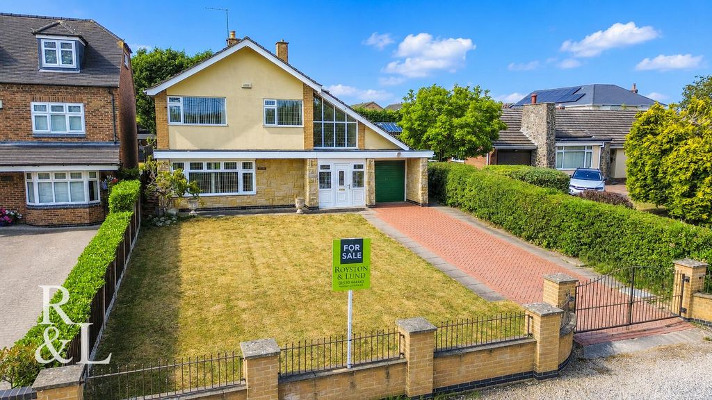 Property photo 1 of 34 Royston&Lund (2).Jpg