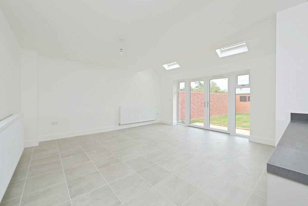 Property photo 3 of 13 Photo
