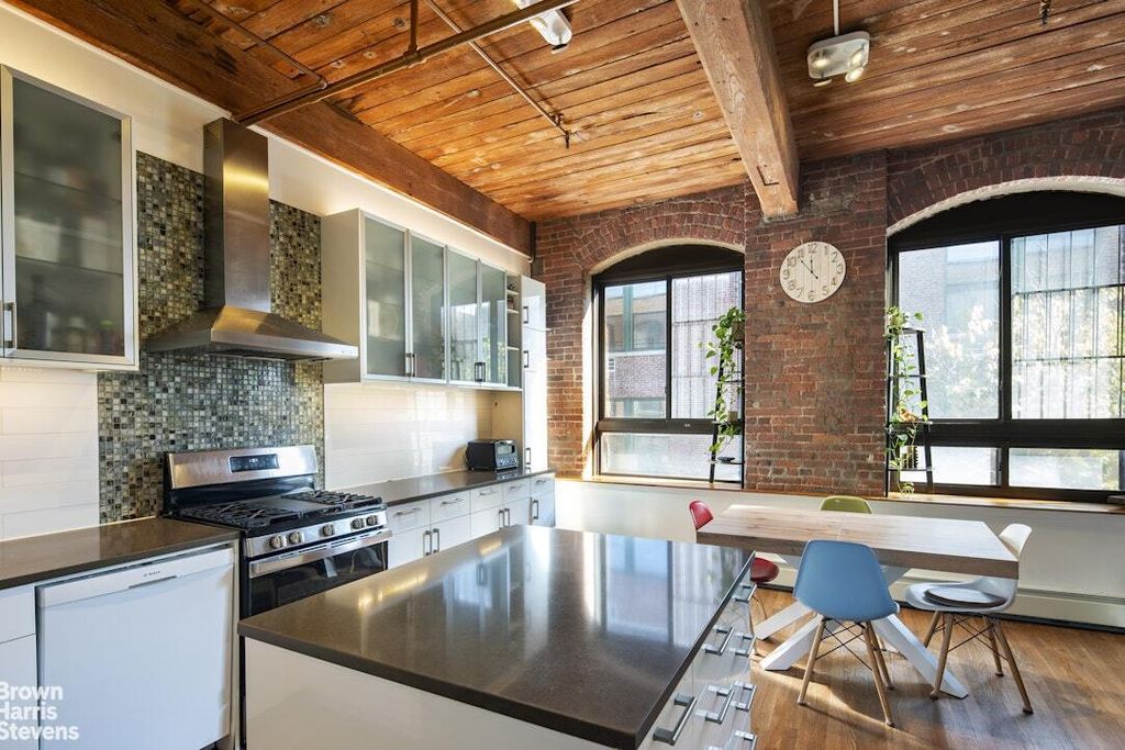 Property photo 2 of 11 <Alttext/>