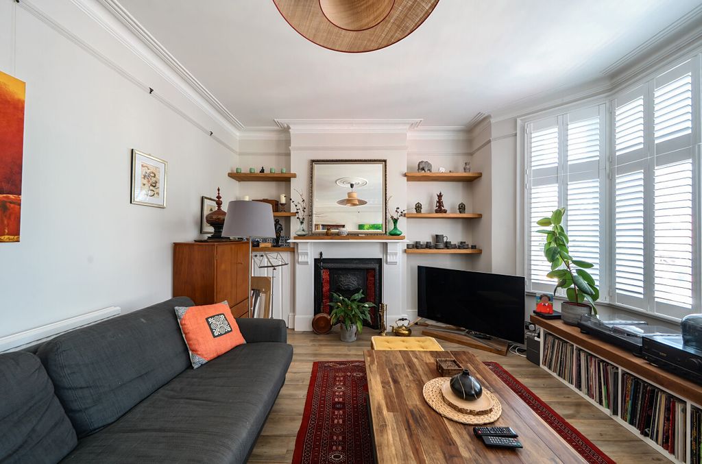 Property photo 3 of 18 1320745-13-687A26...