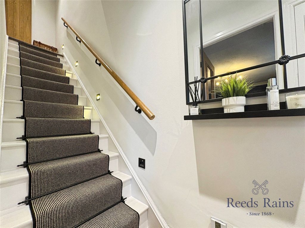 Property photo 2 of 16 Picture No. 02