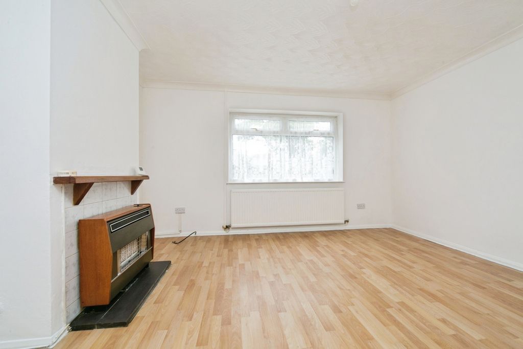 Property photo 3 of 18 Pbox-Img.Jpg