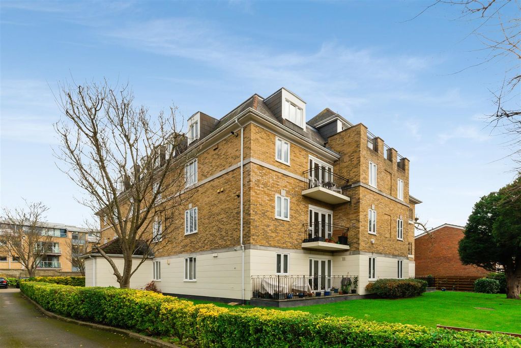 Property photo 1 of 12 Front Building