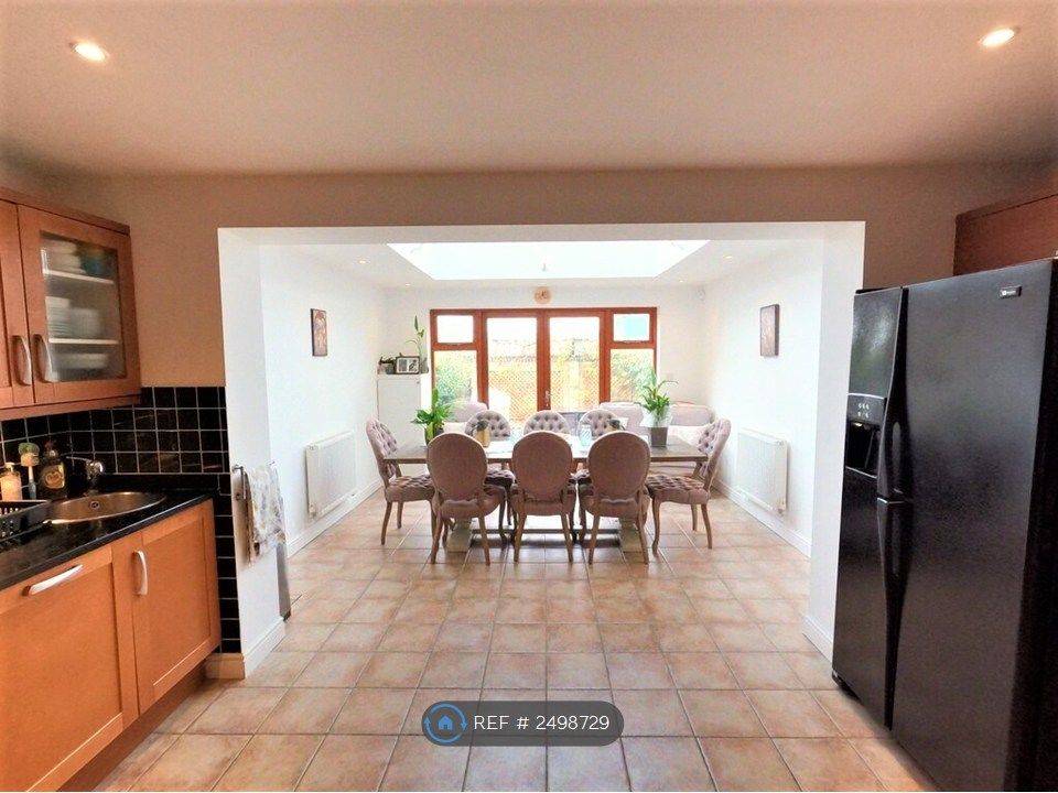 Property photo 2 of 11 Kitchen/Diner