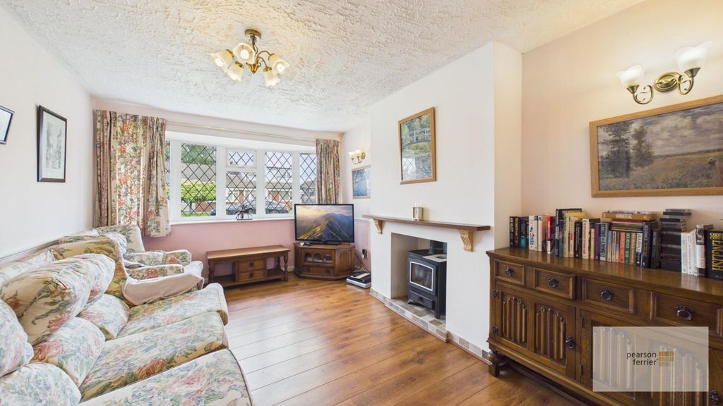 Property photo 2 of 16