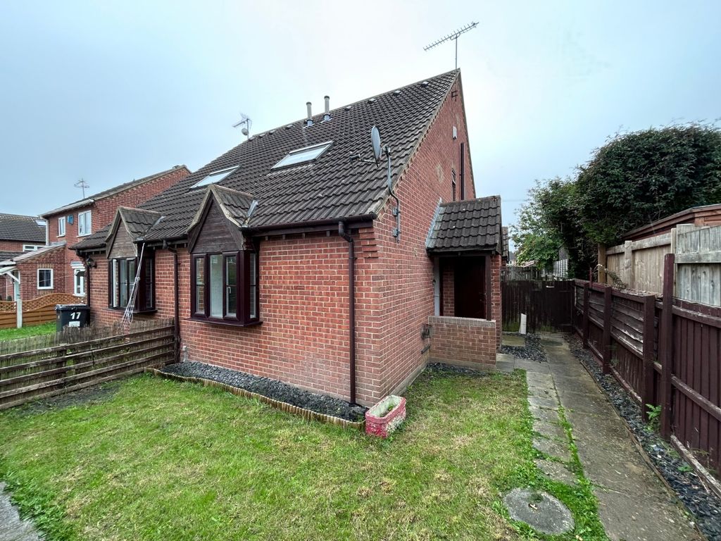 Property photo 1 of 7 External