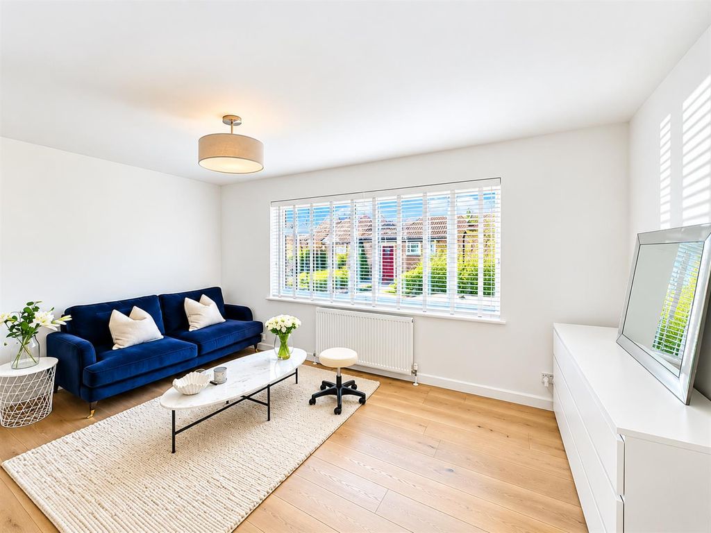 Property photo 1 of 20 800.Png