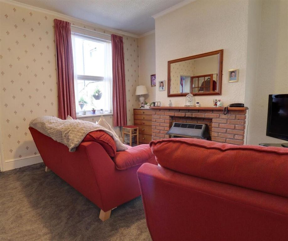 Property photo 3 of 11