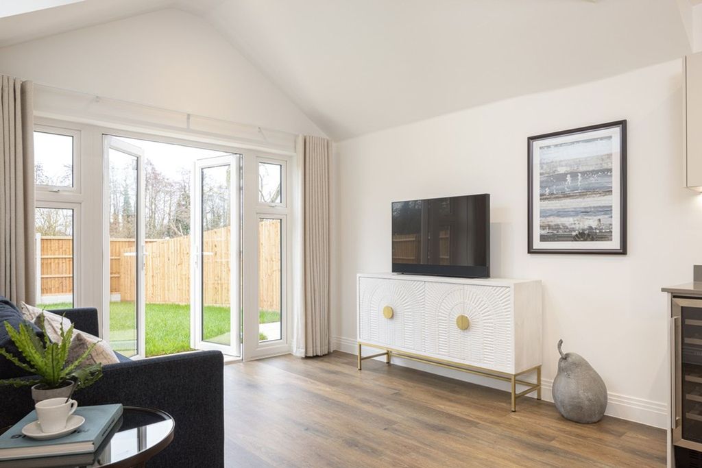 Property photo 3 of 22