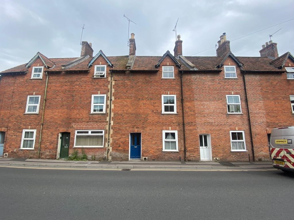Property photo 1 of 8 External Front