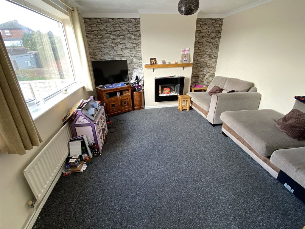 Property photo 3 of 10 Picture No. 09