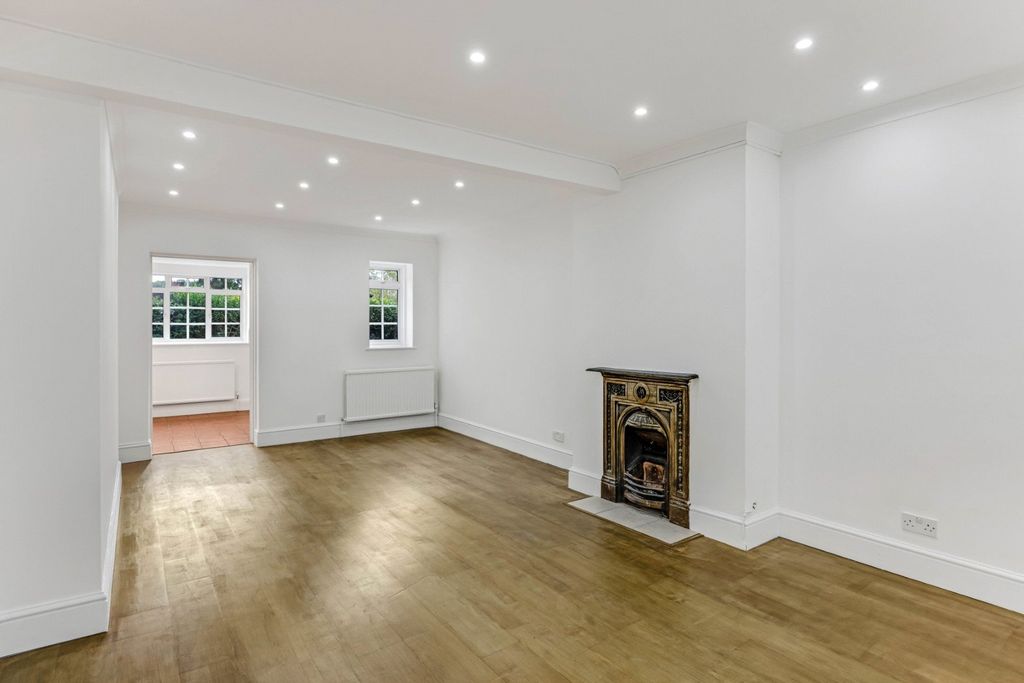 Property photo 2 of 10 Picture No. 02