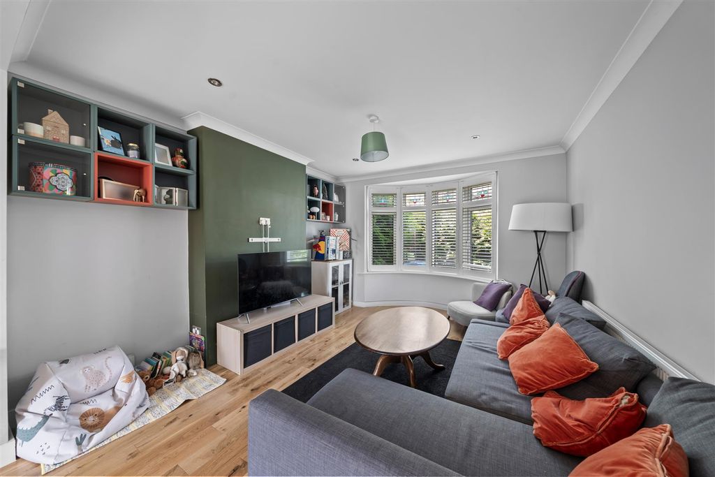 Property photo 2 of 13 Loung2.Jpg