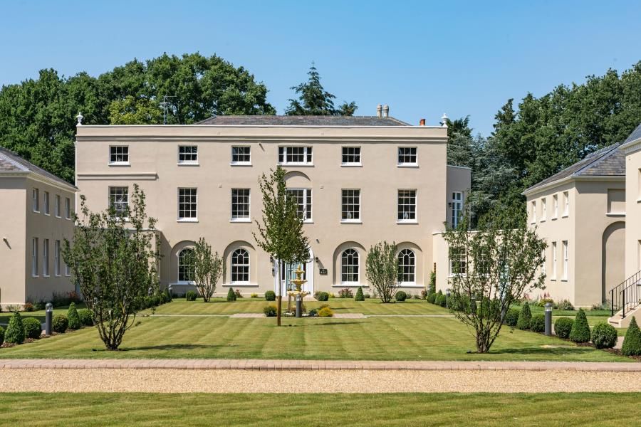 Property photo 1 of 10