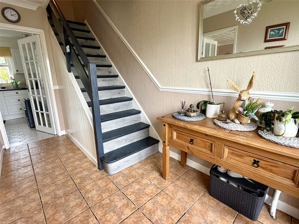 Property photo 2 of 24 Picture No. 29