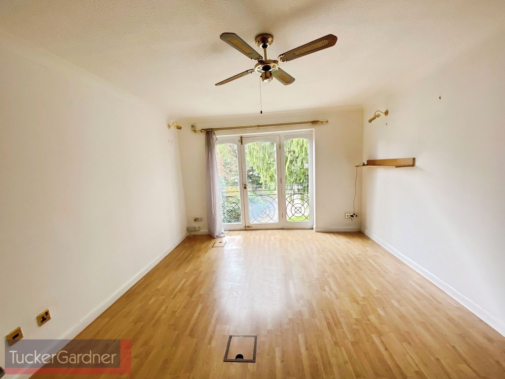 Property photo 3 of 6