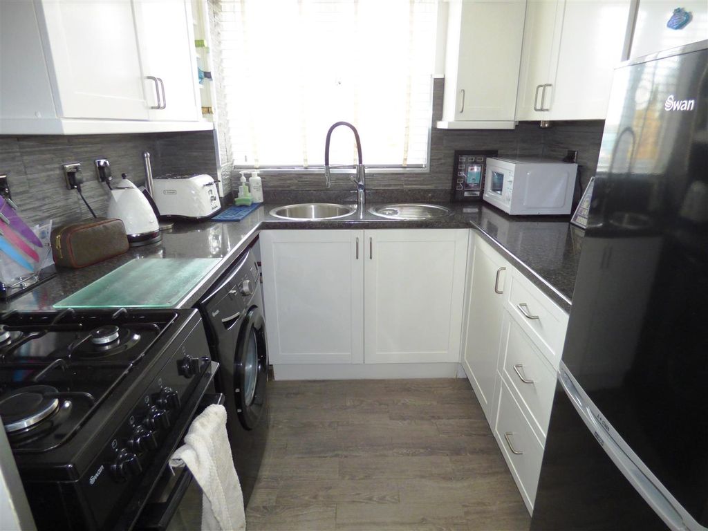 Property photo 1 of 9 P1050480.Jpg