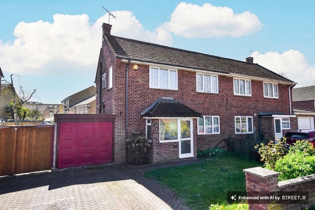 Property photo 1 of 18