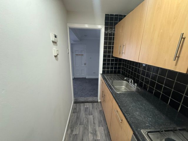 Property photo 3 of 11 Entrance Porch