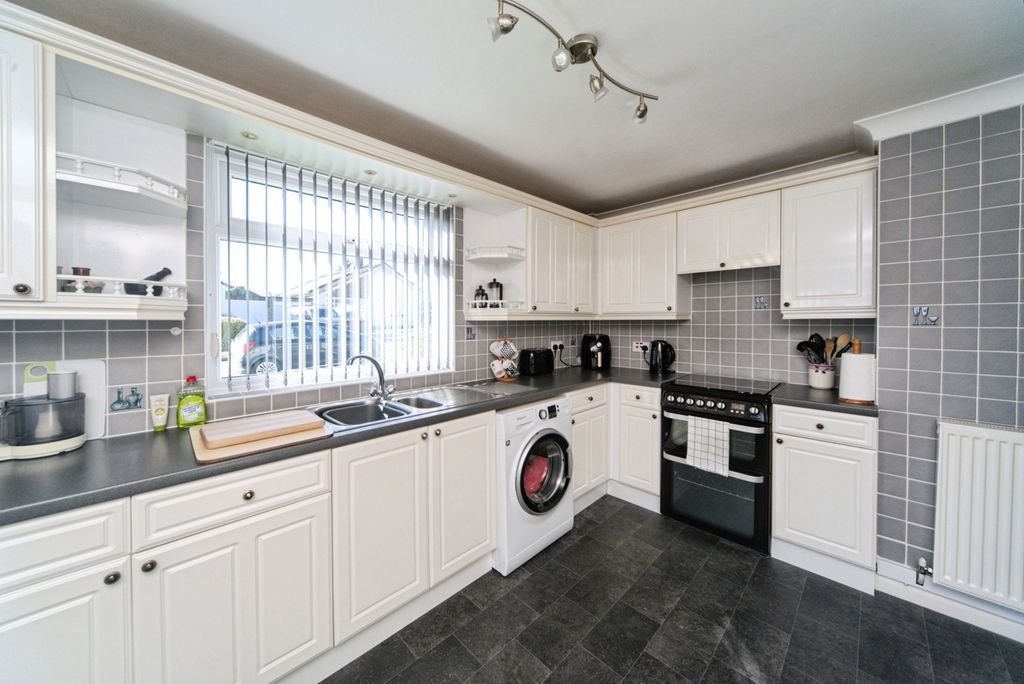 Property photo 3 of 20 Pbox-Img.Jpg