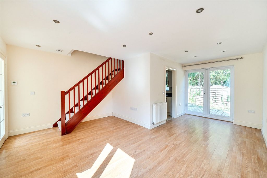 Property photo 2 of 15 Picture No. 08