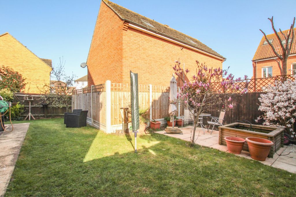 Property photo 2 of 19
