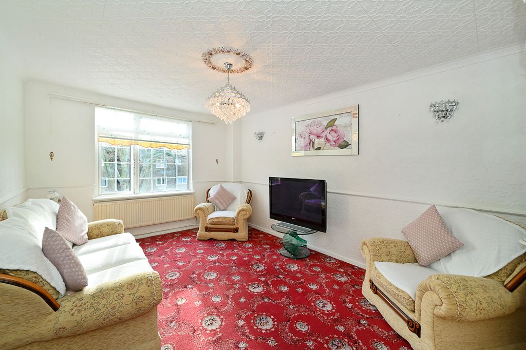 Property photo 3 of 13 2