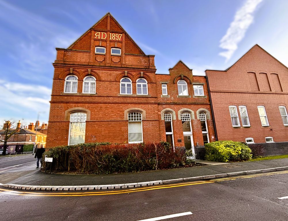 Property photo 1 of 14 Image